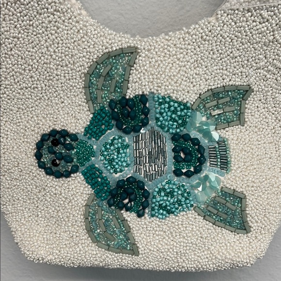 Made In India | Sea Turtle Beaded Bag 🐢 - Picture 3 of 13